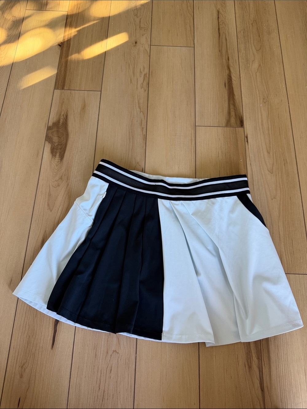 Free People Movement Black and White Athletic Skirt Size Medium